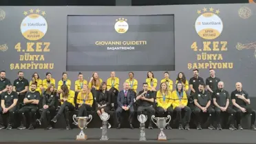 4. kez Dünya Şampiyonu olan VakıfBank, medyayla buluştu