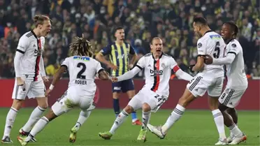 Eski Fenerli Josef, Kadıköy taraftarını çıldırttı! Sosyal medyadan Mesut Özil'e olay gönderme