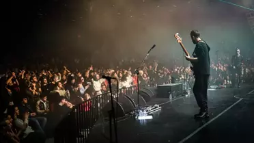 Manga, Bostancı Gösteri Merkezi'nde konser verdi