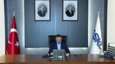 ASKON Genel Başkanı Orhan Aydın, AA'nın 'Yılın Fotoğrafları' oylamasına katıldı