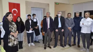 Son dakika haber... Şanlıurfa ve Mersin'in yöresel yemekleri Halfeti'de sergilendi