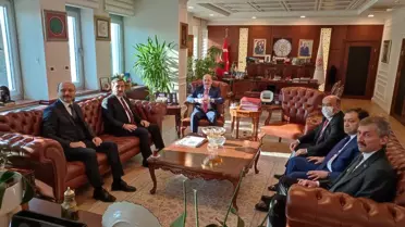 Türkiye Kamu-Sen'den Çalışma ve Sosyal Güvenlik Bakanı Bilgin'e ziyaret