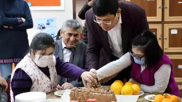 Başkan Özcan özel öğrencilerle Yerli Malı Haftası'nı kutladı