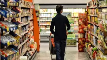 Dövizin düşmesi sonrası gözler marketlerde! Fiyatlar düşmediği gibi 'indirim' duyurularıyla vatandaşı kandırıyorlar