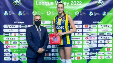 Fenerbahçe Opet, Fransa'da set vermedi