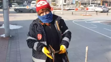 Temizlik işçisi bulduğu cüzdanı polise teslim etti