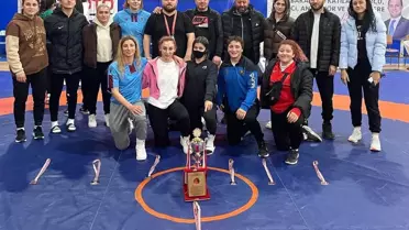 Trabzon Büyükşehir Belediyesi güreş şampiyonasında ikincilik elde etti