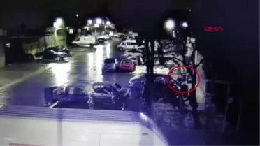 ÜMRANİYE'DE İŞ YERİNDEN SANAYİ DEMİRİ ÇALAN ŞÜPHELİLER GÜVENLİK KAMERASINDA