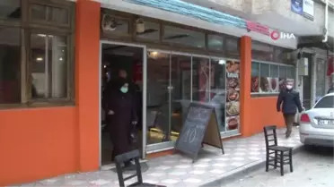 Vatandaş doysun diye 3 çeşit yemeği 10 liradan satmaya başladılar
