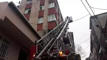 Bağcılar'da korkutan yangın: 1 kişi dumandan etkilendi