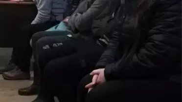 Rize'de ormanda gece yarısı ağaç kesen 5 şahsı köylüler yakaladı