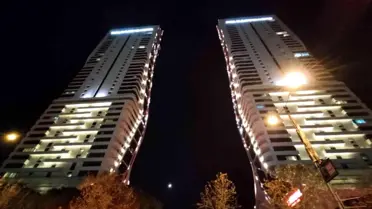 İzmir'de ikiz kulelerde yangın paniği: 3 yaralı