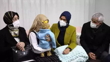 Çocuk Hakları Alt Komisyonu üyelerinden Cihan bebeğe ziyaret
