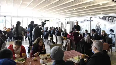 Başkan Uysal, görme engellilerle buluştu