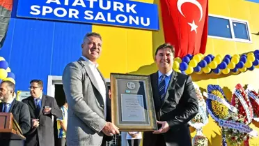 Atatürk Spor Salonu hizmete açıldı