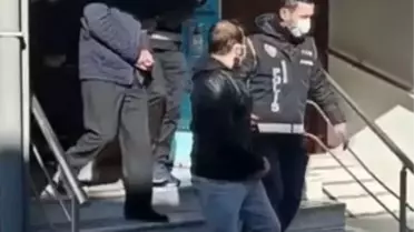 İZMİR'DE SAHTE PARAYLA TELEFON SATIN ALAN ŞÜPHELİLER YAKALANDI