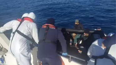 Marmaris'te 16 kaçak göçmen kurtarıldı