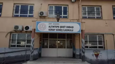 İzmir depreminde hayatını kaybeden Umut adına öğrencilere karne hediyesi verildi