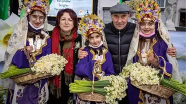 İzmir'de 4'üncü Karaburun Nergis Festivali başladı