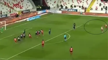 Sezonun en iyisi seçilir! Pedro'nun Fenerbahçe'ye attığı inanılmaz gol, kimsede akıl bırakmadı!