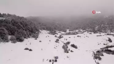 Balıkesir'de kar şenliği... Sındırgı Kertil Dağı Kardan Adam Şenliğine Ev Sahipliği Yaptı