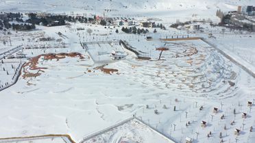 'Sivas'ın Pamukkale'si Altınkale beyaza büründü