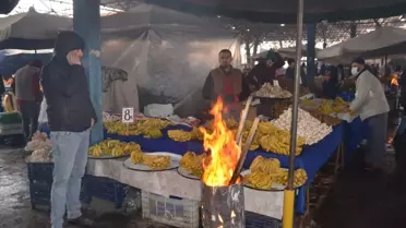 Pazar esnafının zorlu kış mesaisi