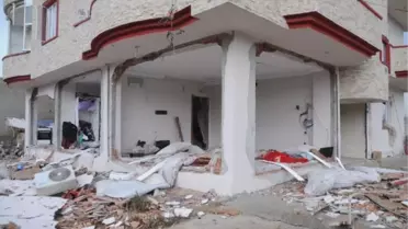 Son dakika haberleri: ŞIRNAK'TA 2 KATLI EVDE PATLAMA; 3 YARALI