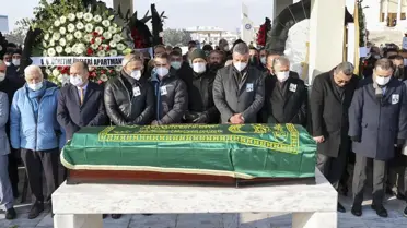 Sadettin Saran'ın babası Özbek Saran son yolculuğuna uğurlandı