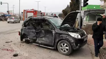 Manisa'da cenaze dönüşü kaza: 3 yaralı