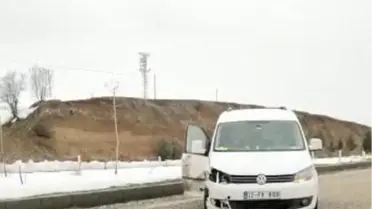 Otomobil ile hafif ticari araç çarpıştı: 4 yaralı