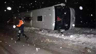 Tokat'ta devrilen yolcu otobüsünde yaralanan 13 kişi taburcu oldu
