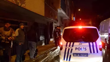 Bağcılar'da 3 katlı binanın bahçesinde yaşanan göçük panik oluşturdu