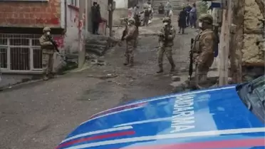 TAKSİYLE VİLLALARDAN ÇALINTI EŞYA TAŞIYAN HIRSIZLAR YAKALANDI