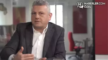 TRT1 haber spikeri Ersoy Dede'den 'Yandaş mısınız?' sorusuna cevap