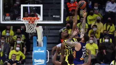 Fenerbahçe, Real Madrid'i sahada yok etti! İspanyol devi tarihinde bir ilki yaşadı
