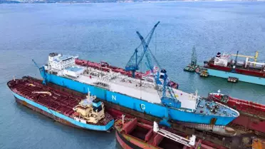 Altınova Tersaneler Bölgesi'nde LNG gemilerinin bakım ve onarımları başladı