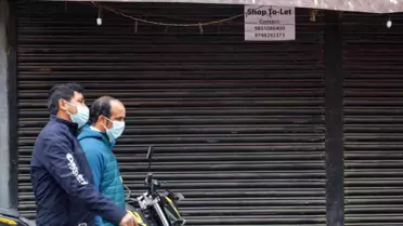 Nepal'de salgının etkisiyle turistik Thamel bölgesi sessizliğe gömüldü
