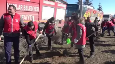 '112 Günü' kapsamında 112 fidan 112 saniyede toprakla buluşturuldu