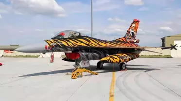 Türk F-16'ları Yunanistan'a gidiyor