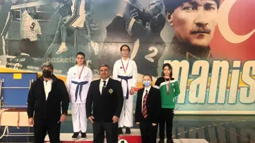 Manisa BBSK'lı karatecilerden 10 madalya