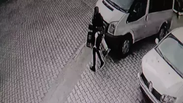 Bu kadar cesarete ne demek gerek? 2 gün arayla aynı apartmanı soydular: Güvenlik kameraları görüntüledi