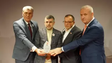 Türk Kızılay Sultanbeyli Şubesi'nin yeni başkanı Hasan Gülay oldu