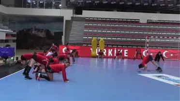 KASTAMONU - A Milli Kadın Hentbol Takımı'nın kampı devam ediyor