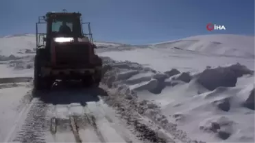Hayırsever vatandaşların yardım eli Ağrı'nın en uzak köyüyle buluştu