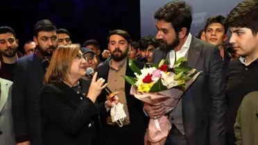 Medeniyet söyleşilerinin konuğu Serdar Tuncer sevenleriyle buluştu