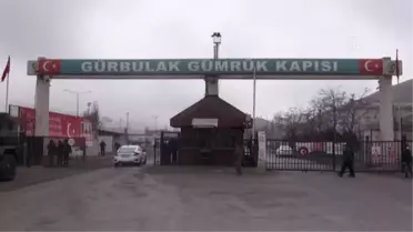 Teröristlerin roketli saldırısında şehit olan 3 gümrük personeli anıldı