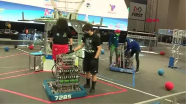 LİSELİLER, TASARLAYIP, ÜRETTİKLERİ ROBOTLARLA YARIŞIYOR