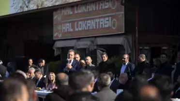 Başkan Seçer: 'Hem hallerden anlarız hem de insanın halinden anlarız'