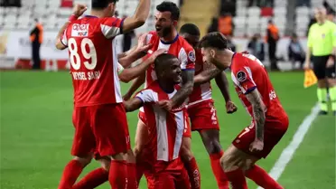 FT Antalyaspor, çıkışını sürdürdü